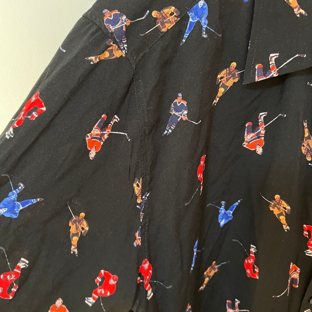 BLUE SKY GUY Men's XL Black Hockey Player Pattern Casual Button-Down Shirt - Picture 4 of 16